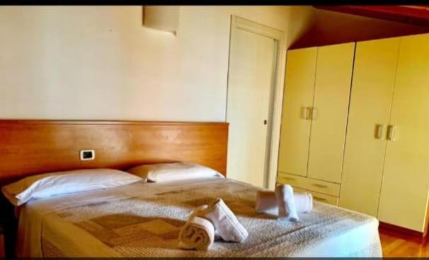 Apartments Tony In Bardolino Chambre photo