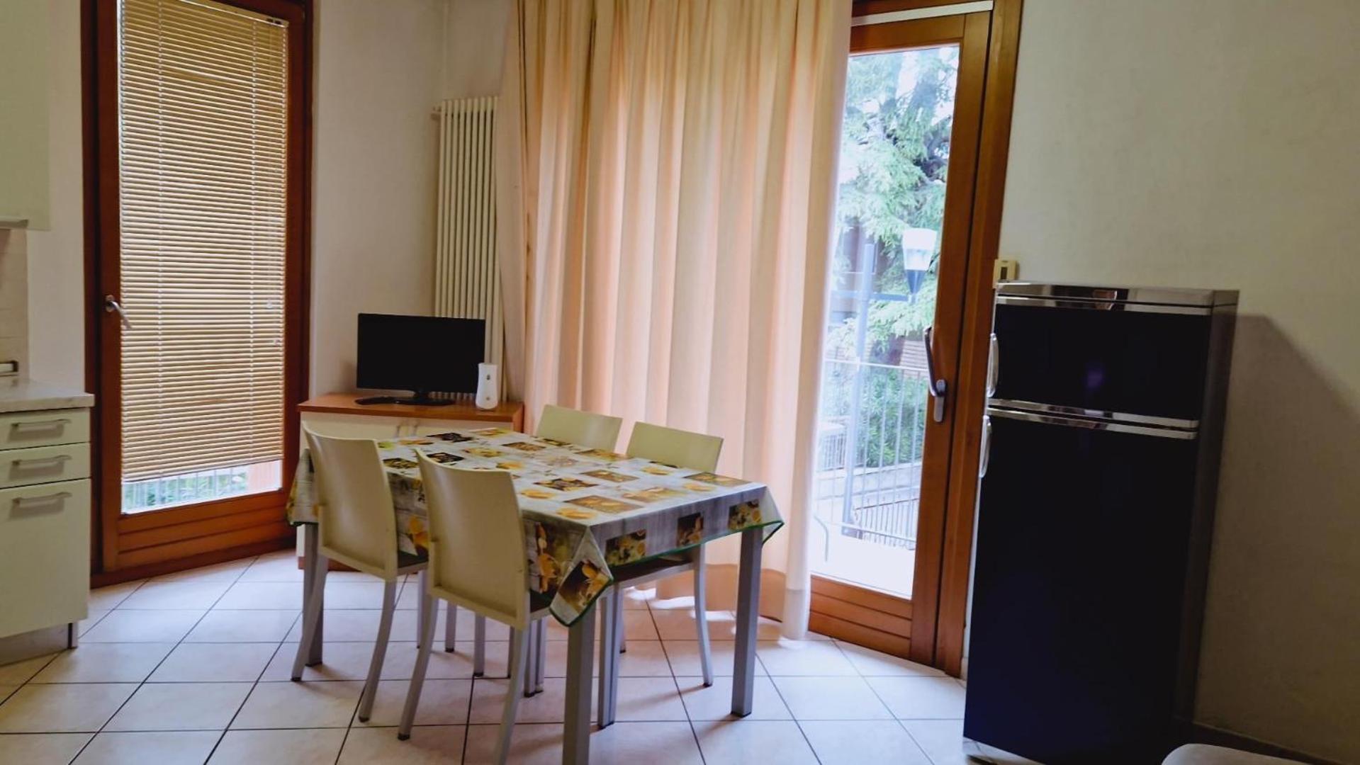 Apartments Tony In Bardolino Chambre photo